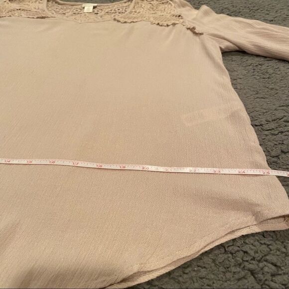 Chico’s Tan Crocheted Top Blouse Size Large - Picture 8 of 11